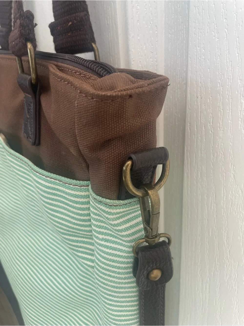 Chala Brown & Teal Turtle Appliqué Strip-Pattern Tote